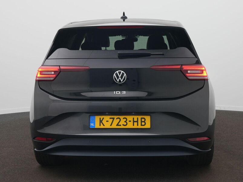 Volkswagen ID.3 First Plus 58 kWh / IQ-Light / Camera / Adap. Cruise / 19 Inch