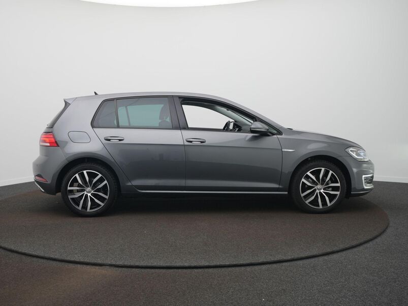 Volkswagen e-Golf E-DITION / Virtual / Climate / Stoelverwarming